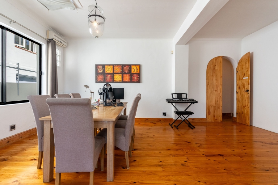 5 Bedroom Property for Sale in Fresnaye Western Cape